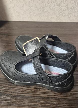 Туфлі skechers 2