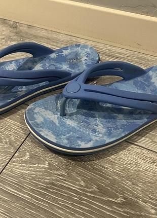 Жіночі пляжні шльопанці crocs