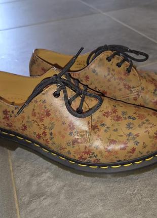 Лофери dr. martens 39