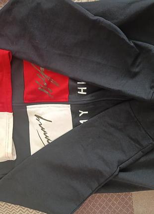 Чоловіча вітрівка відомого бренду tommy hilfiger для підлітка 11 - 14років