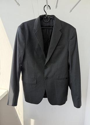 Чоловічий сірий піджак zara slim fit (розмір eur 46 / s-m) в ідеальному стані