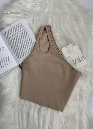 Асиметричний топ zara