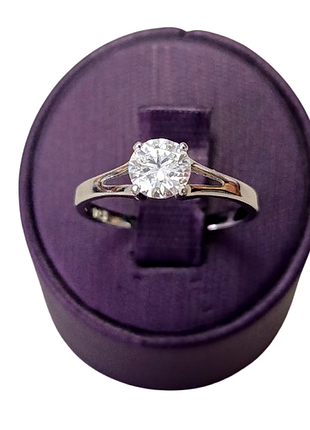 Серебряная кольца с муассанитом 1,0 ct. 6.5 мм 19 размер, сертификат (219157963)