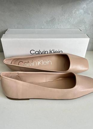 Балетки женские calvin klein кожаные бежевые
