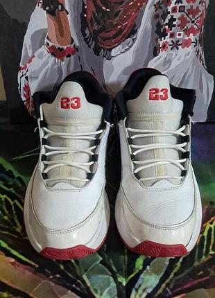 Чоловічі кросівки jordan max aura 3. розмір 42-43
