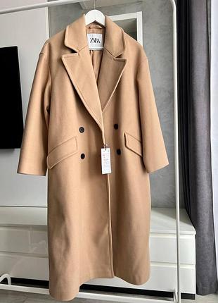 Пальто женское zara размер xs бежевое двубортное длинное
