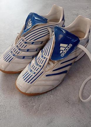 Adidas predator