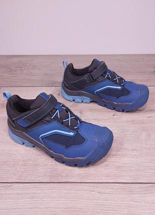 Кроссовки quechua 30р