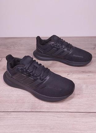 Кроссовки adidas 36р