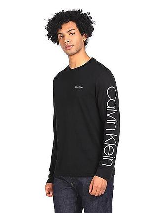 Чоловічий чорний лонгслів (футболка з довгим рукавом) від бренду calvin klein
