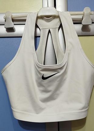Женский спорт топ nike