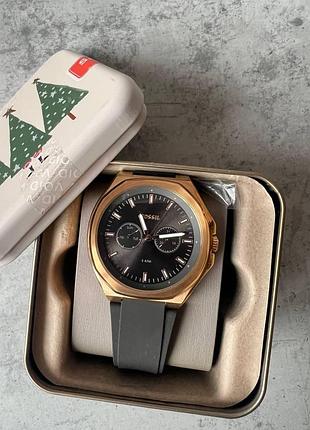Мужские часы fossil кварцевые с каучуковым ремешком 40 мм