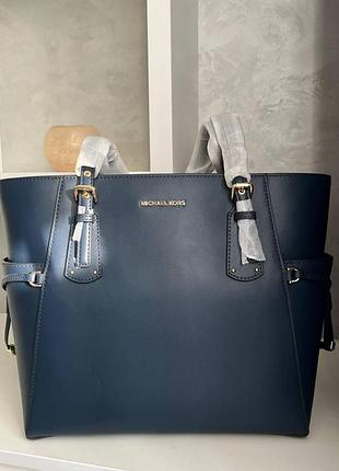 Кожаная сумка tote michael kors, синяя, фурнитура золото, 36x28x16 см