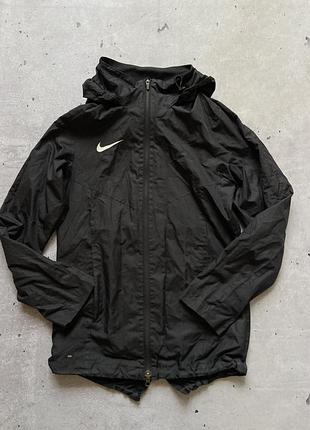 Чоловіча вітровка nike shield розміру s
