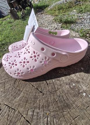 Новые женские crocs, размер j5, 36-37р