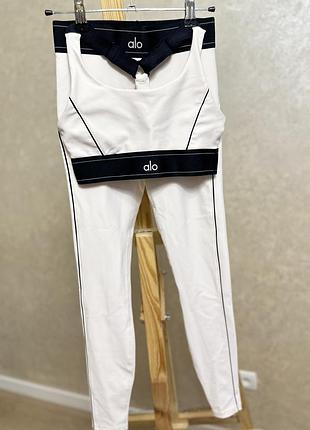 Спортивный костюм сет белый alo yoga xs white топ леггинсы