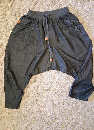 Отличные легкие брюки с заниженной слоской известного турецкого бренда khalifa jeans