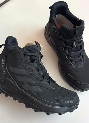 Новые оригинальные adidas terrex р36, р36.5 длина стельки по факту 23см 23.5см