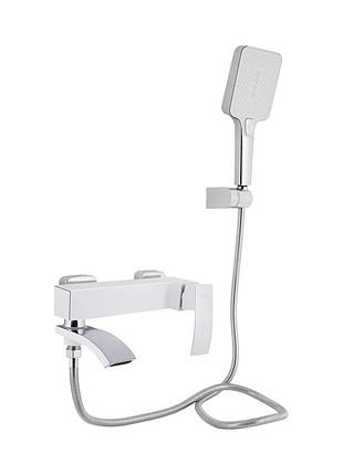 Смеситель для ванны qtap swan cascada с поворотным изливом (с душевым гарнитуром) chrome/white (qtswa260crw45569)