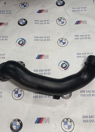 Патрубок интеркулера левый l 3.0 n55 bmw x5 e70 e71 07-13 13717571350, 7571350, 1020496s04