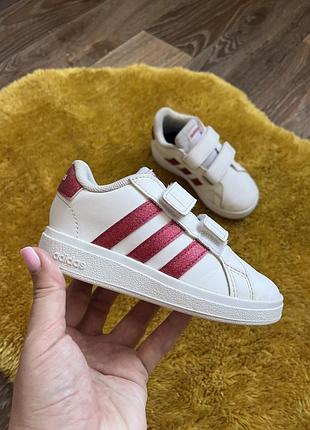 Кросівки adidas 24 р-ру