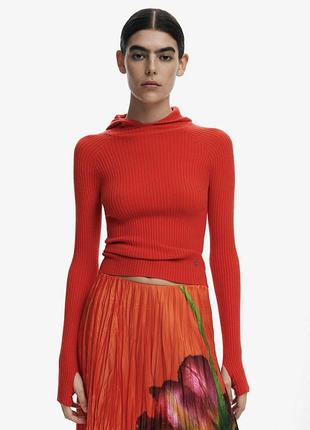 Червоний жіночій лонгслів з капюшоном desigual кофта в рубчик, тоненьке худі в рубчик