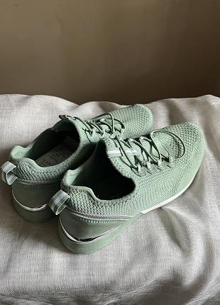 Європейські кросівки venice 38 size