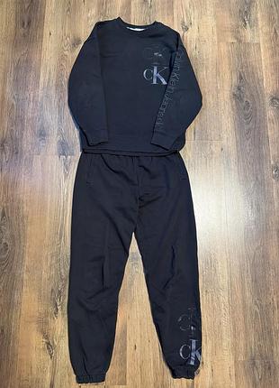 Костюм calvin klein jeans
