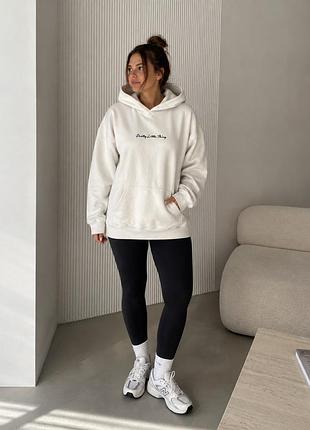 Худі prettylittlething біле оверсайз m жіноче з капюшоном
