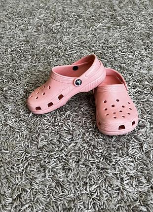 Босоніжки сандалі crocs j 1 32 розмір