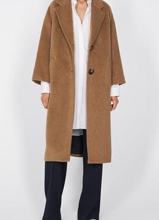 Пальто бренду zara вільного крою (oversize) комельного (коричневого) кольору