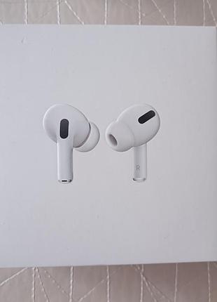 Наушники apple airpods pro в очень хорошем состоянии
