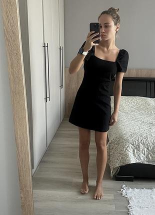 Сукня zara чорна з відкрою спиною