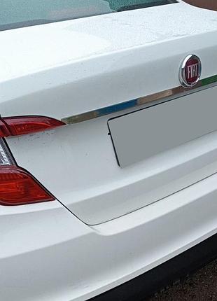 Хромированная накладка над номером (нержавейка) хэтчбек (хром) для fiat tipo 2016- гг