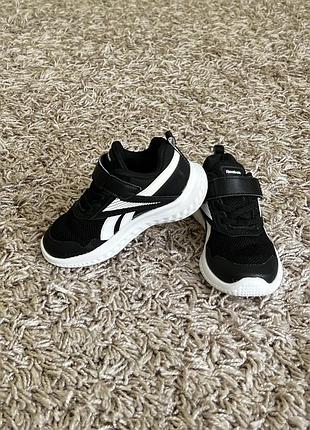 Легенькі кросівки reebok 25 розміру