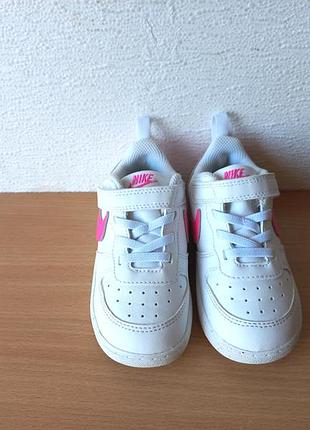 Суперовые кроссовки nike 25 р. стелька 15,5 см.