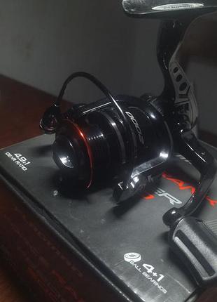 Продам катушку на спінінг flagman bullfish 2000