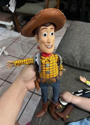 Вуди кукла и базз спаситель история игрушек toy stoodie and buzz lighter