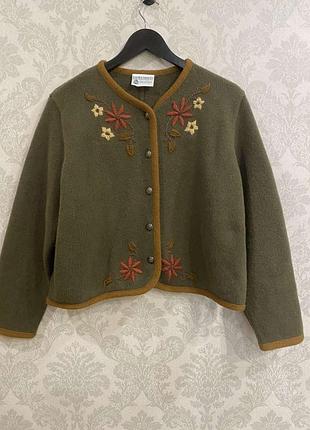 Вінтажний вовняний кардиган laura ashley xl в альпійському стилі (жакет, кофта з вишивкою)