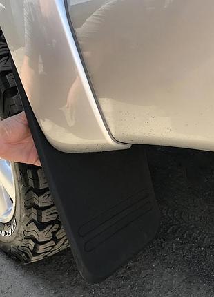Задние длинные брызговики (2 шт.) для toyota hilux 2006-2015 гг