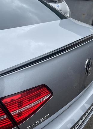 Спойлер lip (sunplex, черный) (115,8см x 6,3см) для volkswagen passat b8 2015-2023 гг