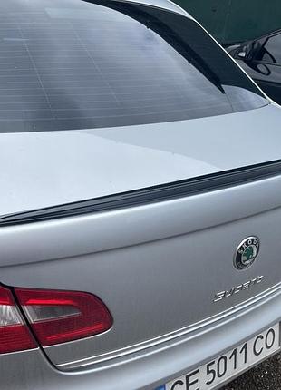 Спойлер lip (sunplex, черный) (115,8см x 6,3см) для skoda superb 2009-2015 гг
