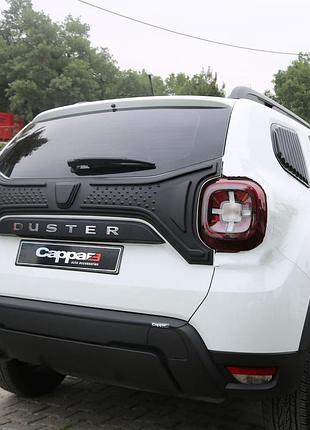Пластиковая накладка на крышку багажника (1 деталь) для dacia duster 2018-2024 гг