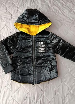 Демисезонная теплая куртка dkny на мальчика, 4 года