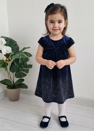 Ошатна оксамитова сукня з блискітками на 3 роки