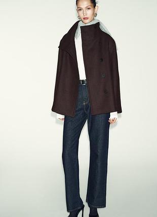 Пальто из смесовой шерстяной ткани с воротником-стойкой от zara
