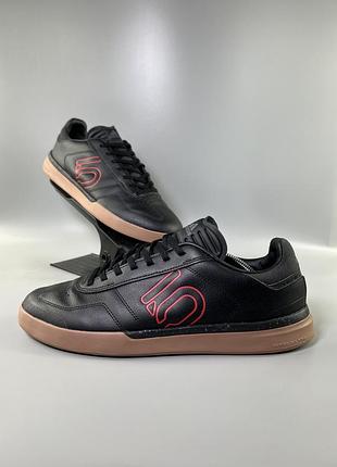 Кросівки adidas