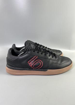 Кросівки adidas 6