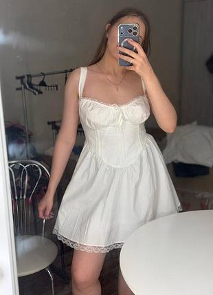 Шикарное белое хлопковое платье корсетного типа boohoo