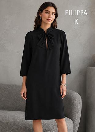 Жіноча чорна сукня оверсайз із зав'язкою на шиї filippa k l